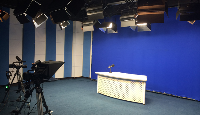 该系统包含演播室子系统和现场制作子系统,不但能够完成直播节目